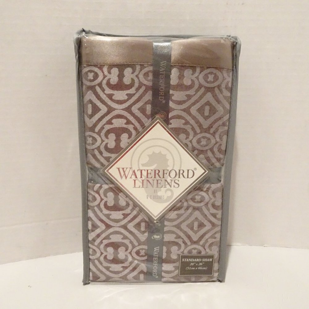 Waterford Linens KAYLEE Mist Standard Sham 20"x26" NEW MSRP $113 Pewter Shiny